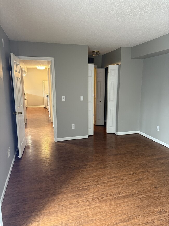 Building Photo - 5602 Thornbriar Ln