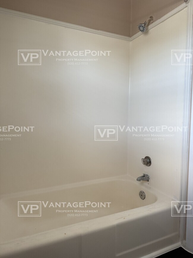 Building Photo - 2117 Carstensen Ln