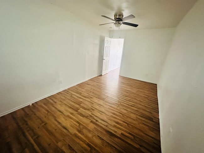 Building Photo - 2 bed 1 bath in Copperas Cove $750 a month