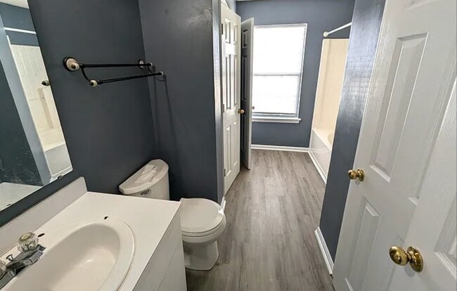 Building Photo - Completely remodeled gem located in the he...