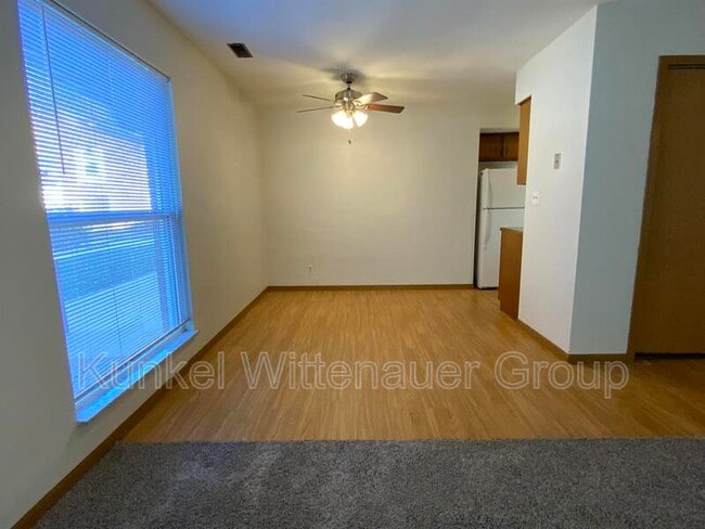 Building Photo - 1816 Jamestown Rd