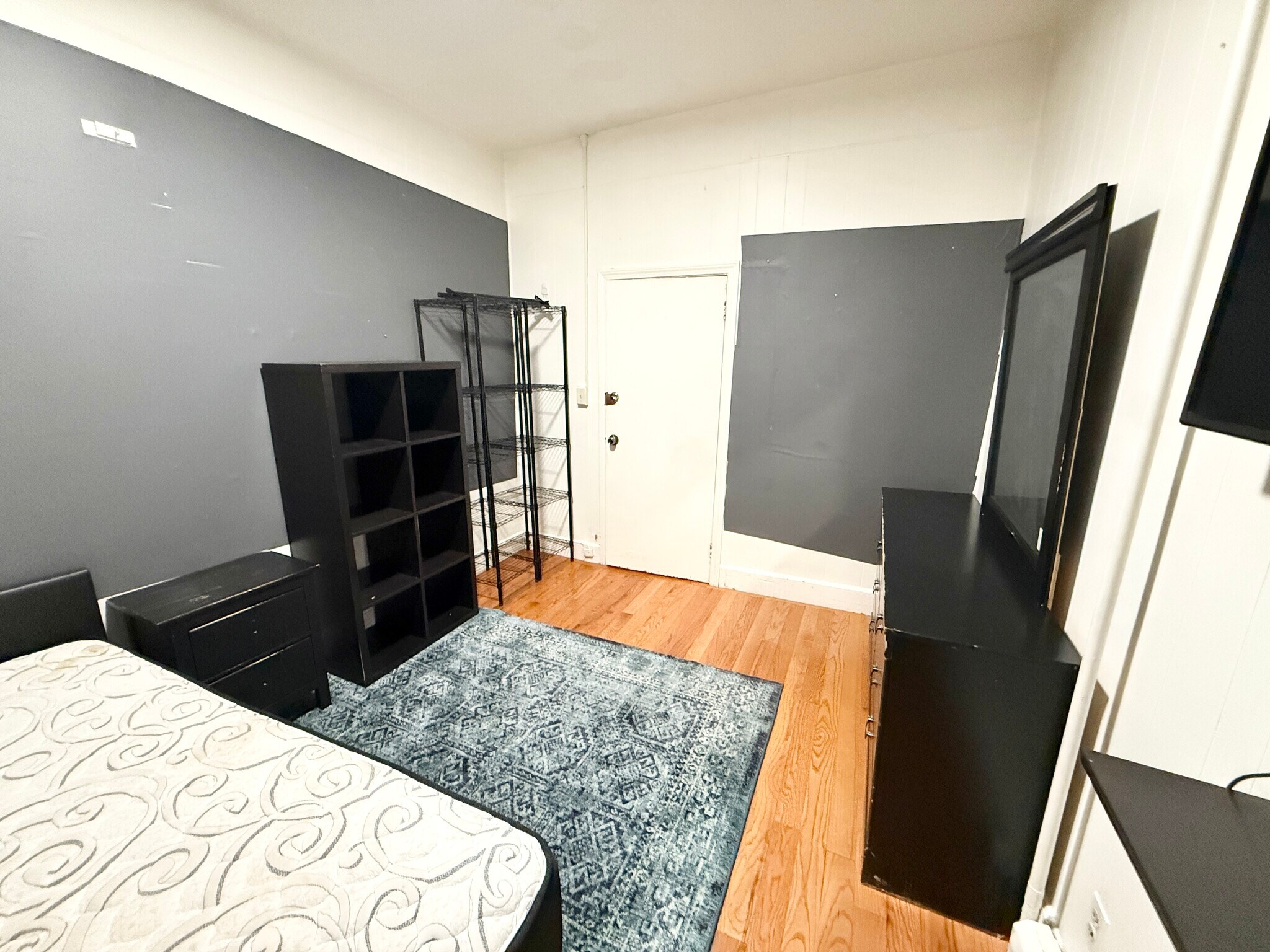 Building Photo - 66 Hammond St