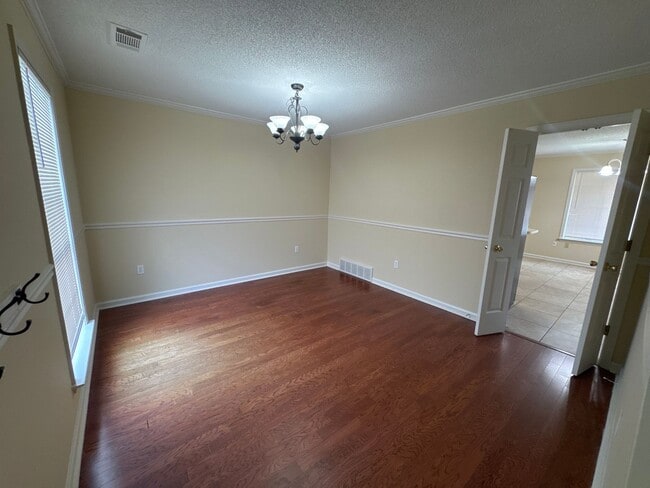 Building Photo - 792 Silver Sands Dr