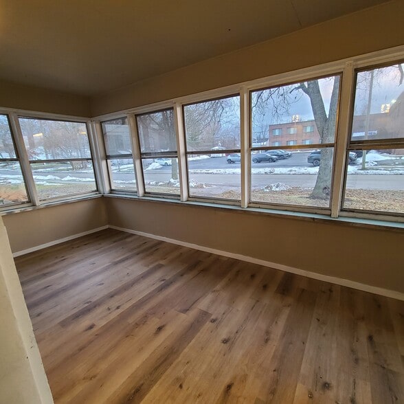 Building Photo - 317 Dunnwood Dr