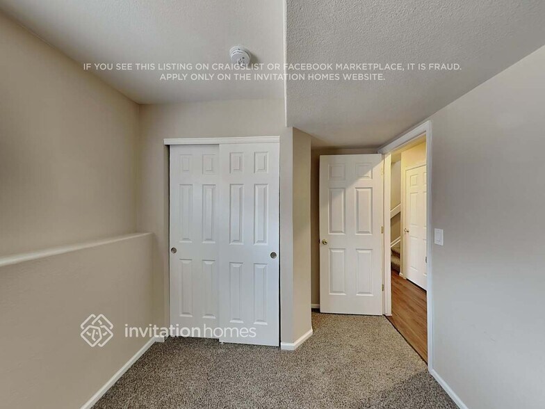 Building Photo - 4861 N Silverlace Dr