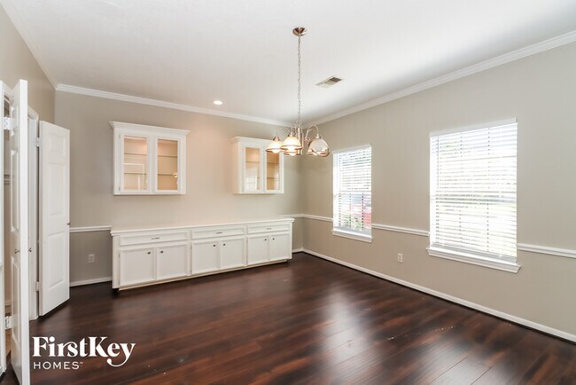 Building Photo - 4612 Ironwood Dr