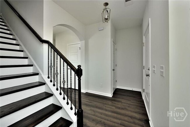 Building Photo - 293 McCrady Dr