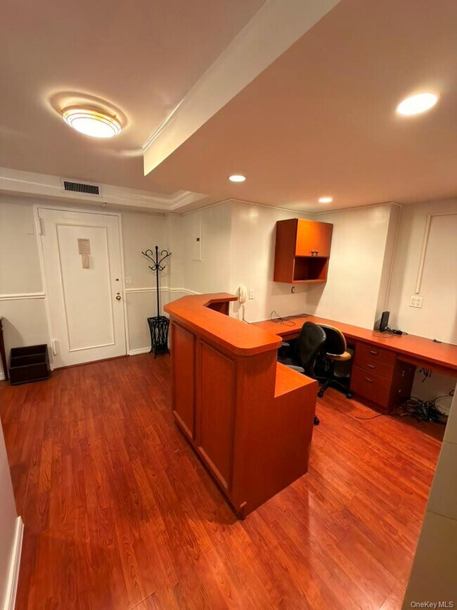 Building Photo - 155 W 68th St