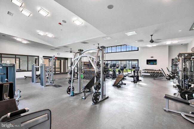 Building Photo - 9112 Kenway Ln