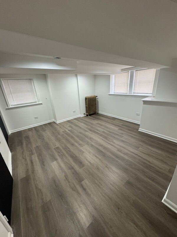 Building Photo - 5510 N Spaulding Ave