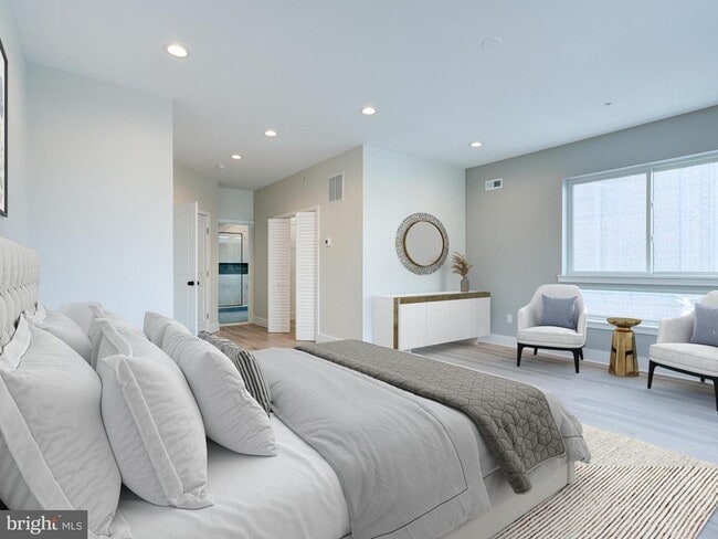 Building Photo - 630 Moyer St