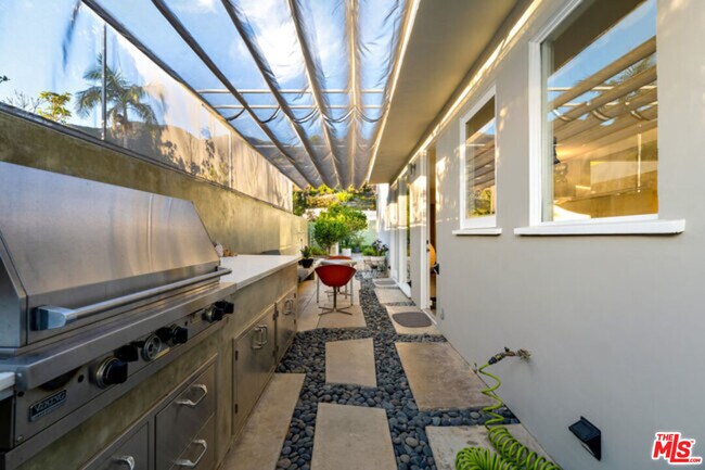 Building Photo - 18105 Sandy Cape Dr