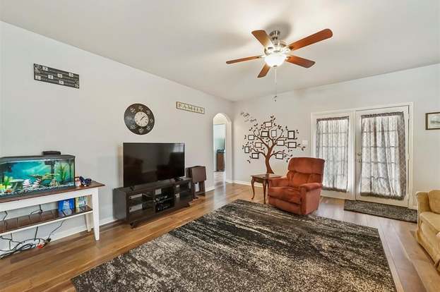 Building Photo - 5114 Harbor Palm Dr