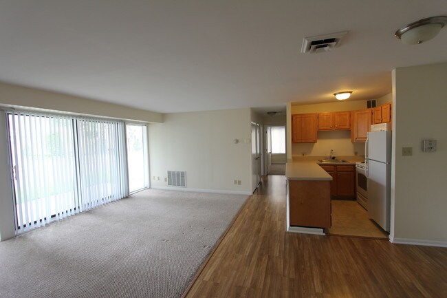 Building Photo - 105 Westgate Dr
