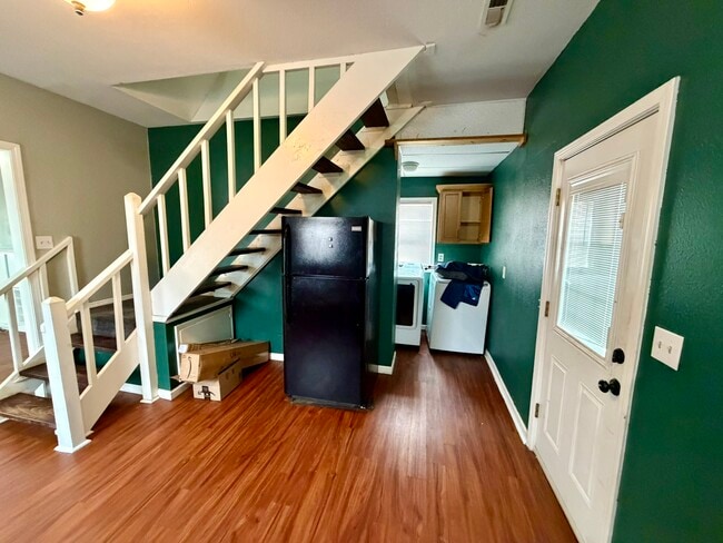 Building Photo - 416 Jackson St