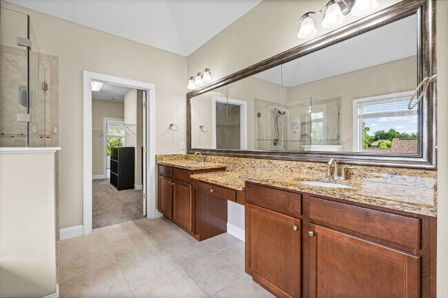 Building Photo - 4505 Summersweet Dr