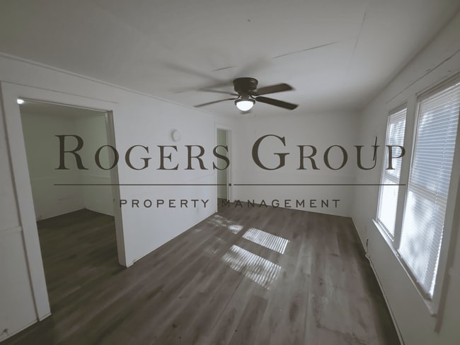 Building Photo - #450 - 116-118 Ramsey St Duplex