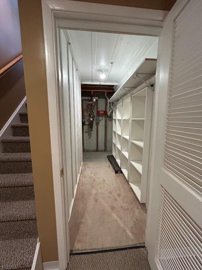 Building Photo - 91 Roseland Ave