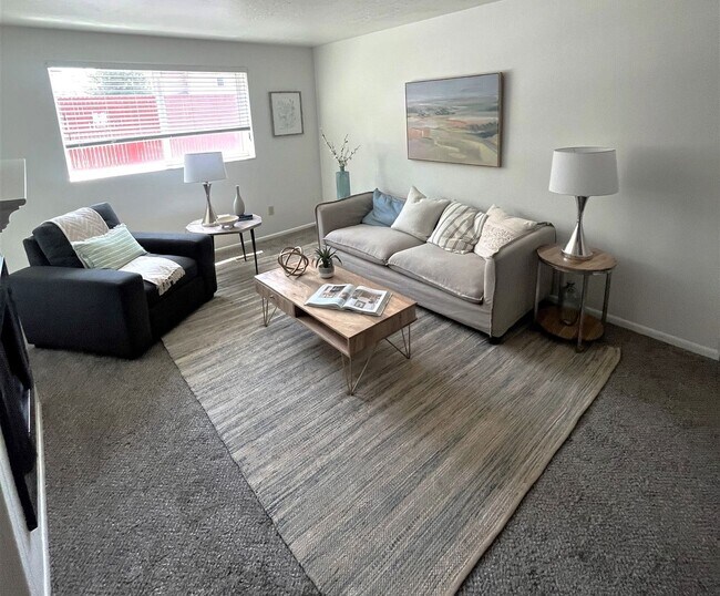 Primary Photo - 2 Bedroom Condo for Rent