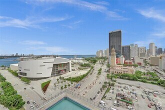 Building Photo - 888 Biscayne Blvd