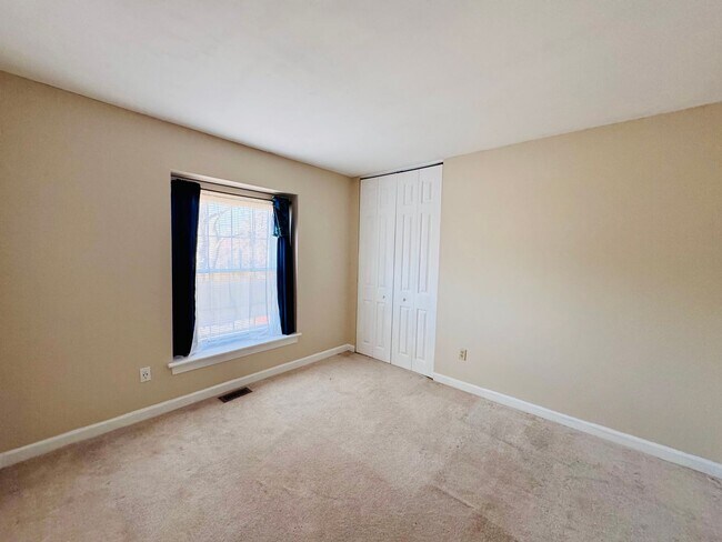 Building Photo - Conveniently located near Langley Air Force Base!