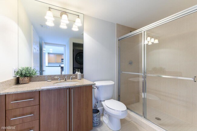 Building Photo - 2 br, 2 bath House - 610 Clematis St Apt 406