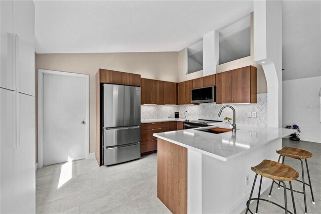 Building Photo - 77 Freeport Ln