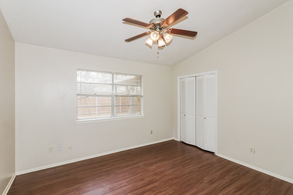 Building Photo - 8419 Old Meadow Ln