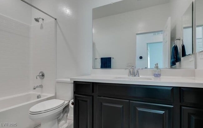Building Photo - 713 Foreign Reef Wy