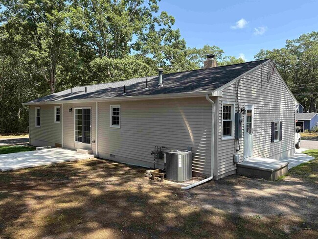 Building Photo - 1111 Shelburne Avenue