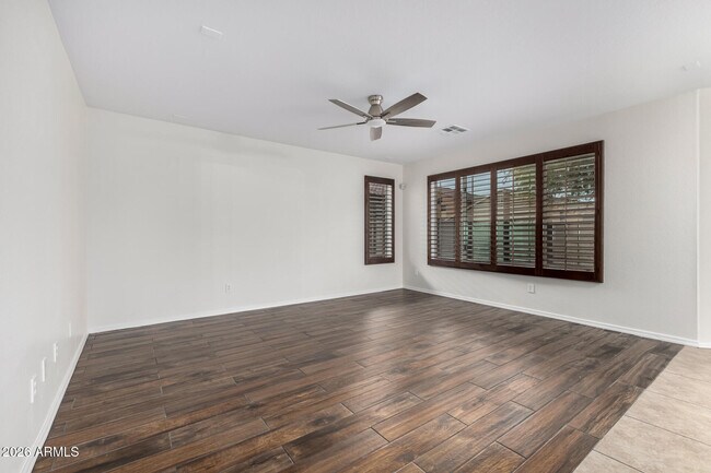 Building Photo - 10046 W Veliana Way