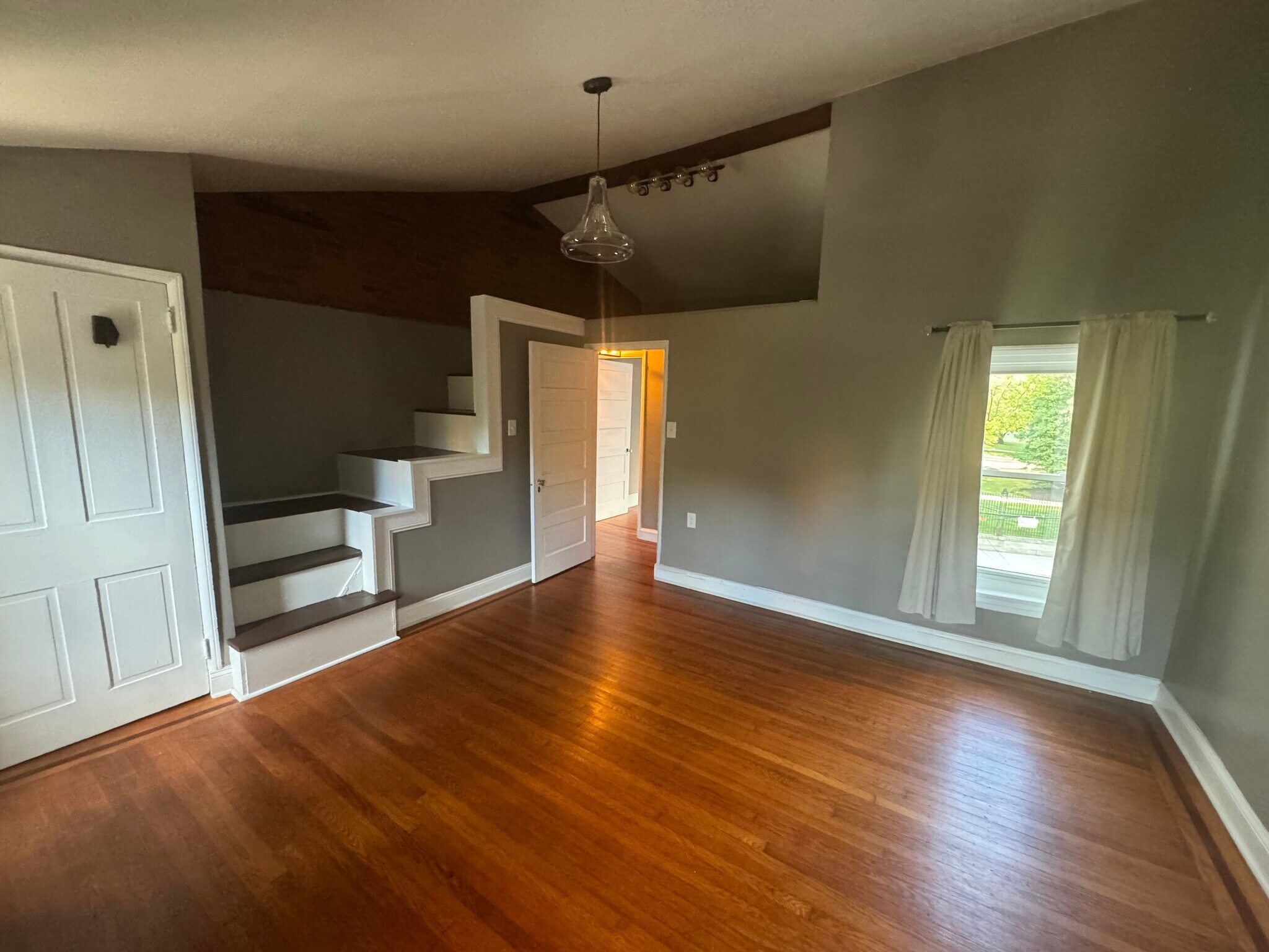 Storage/Reading Nook Master Bedroom - 2021 W Girard Ave