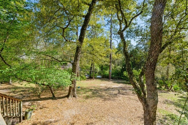 Building Photo - Spacious 3BR home with gorgeous finishes!!...