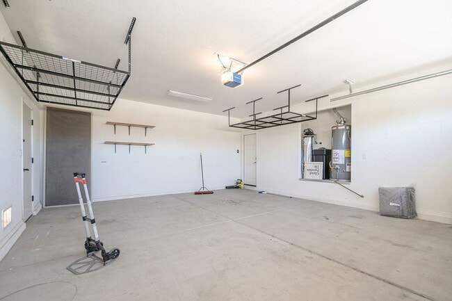 Building Photo - 16371 W Mesquite Dr