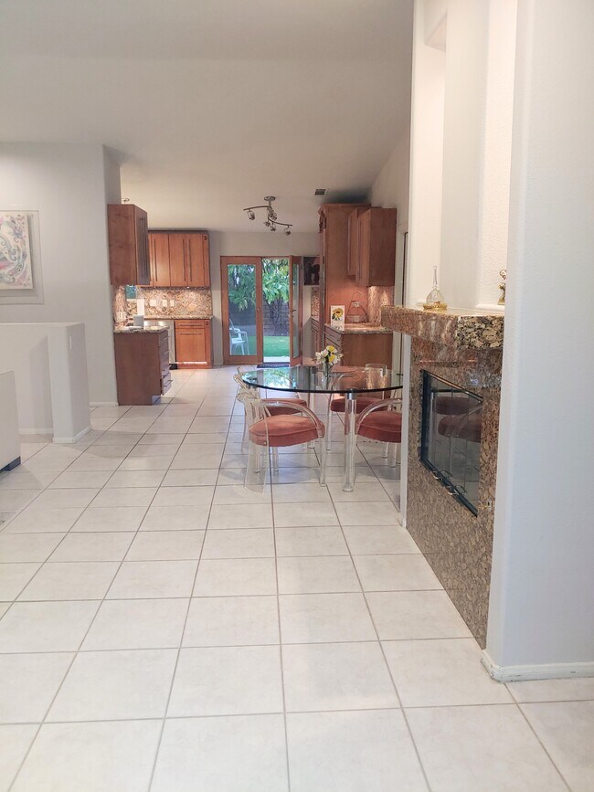 View on Entry - 42505 Rancho Mirage Ln