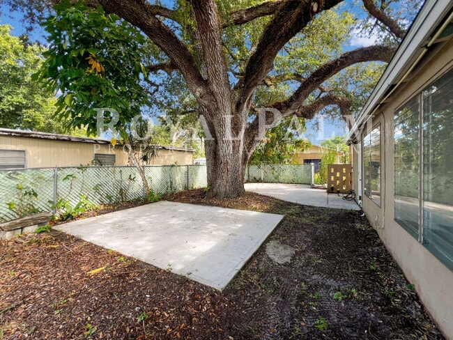 Building Photo - 9861 Orange River Blvd