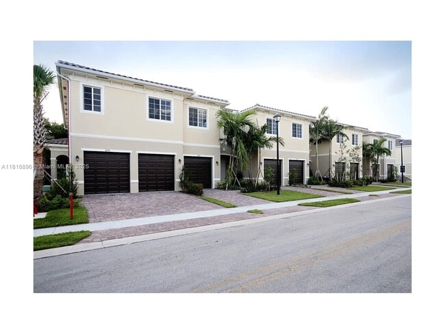 Primary Photo - 2664 SW 81st Ave