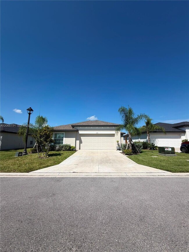 Building Photo - 17711 Paradiso Wy