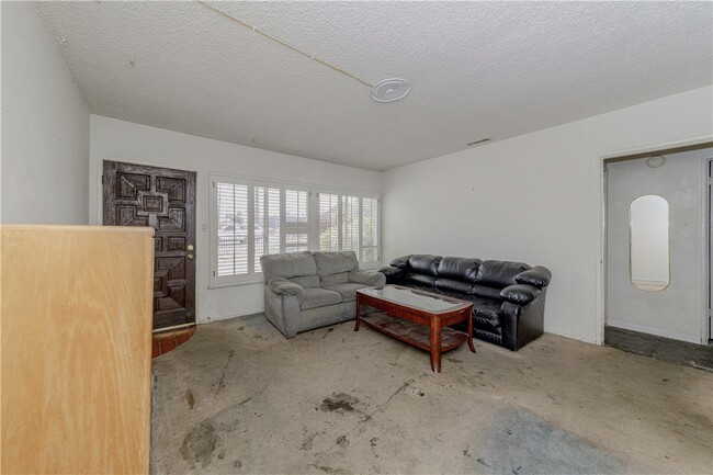Building Photo - 2407 Fisk Ln