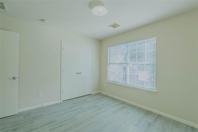 Building Photo - 21210 Pinewalk Brook Ln