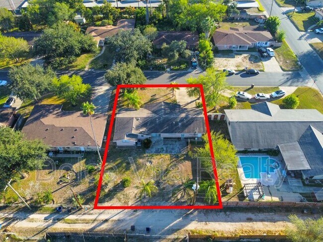 Building Photo - 1110 Walnut Ave