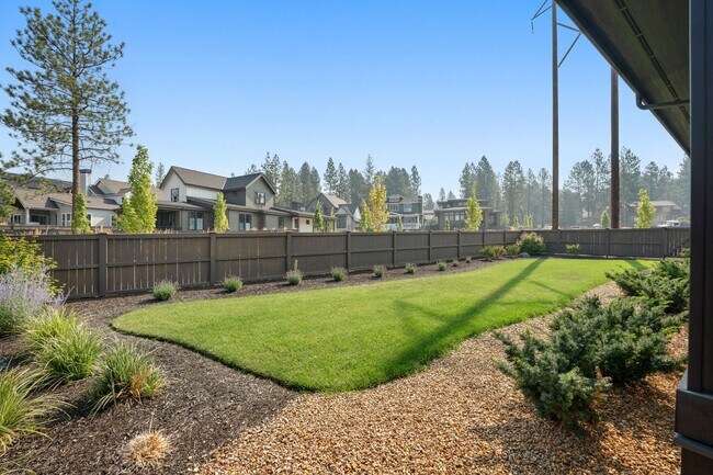 Building Photo - 2971 NW Polarstar Ave