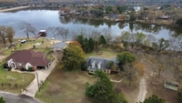 Building Photo - Lakefront Luxury Retreat, 5 Beds, 3 Baths, Quiet Gated Community.