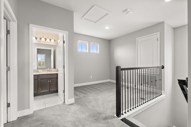 Building Photo - 6875 Arnoldson St