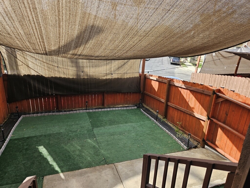 Building Photo - 1347 Pleasant Ave