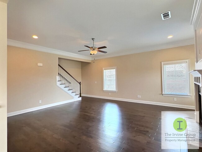 Building Photo - 6 bed, 3.5 bath in Prattville!