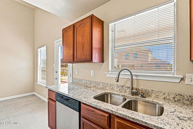 Building Photo - 11616 Mocha Dune Dr