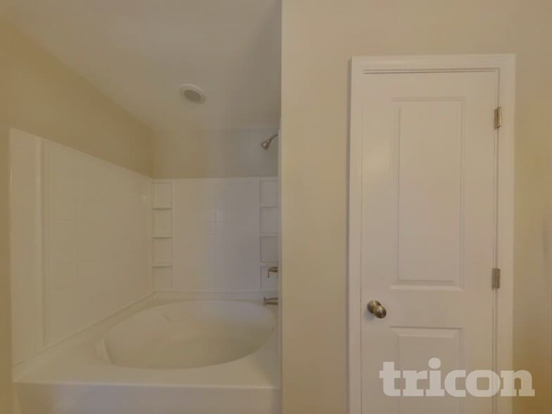 Building Photo - 234 Chestnut Oak Ln