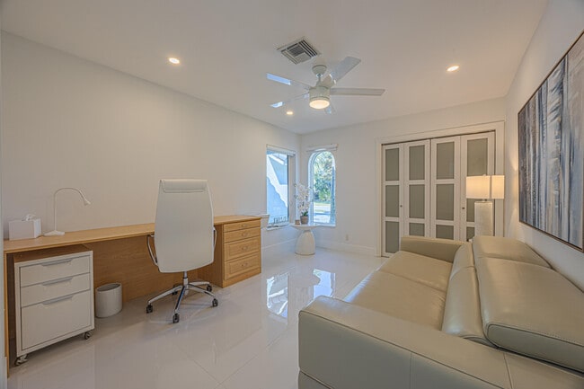 Building Photo - 23246 L'Ermitage Cir