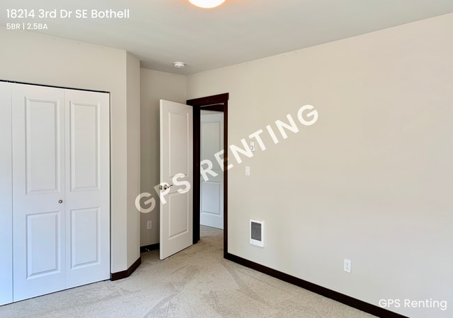 Building Photo - 18214 3rd Dr SE